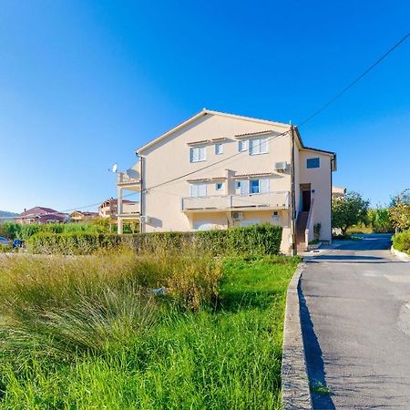 Apartments Marija P Лопар Екстериор снимка