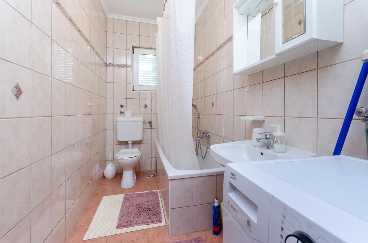 Apartments Marija P Лопар Екстериор снимка