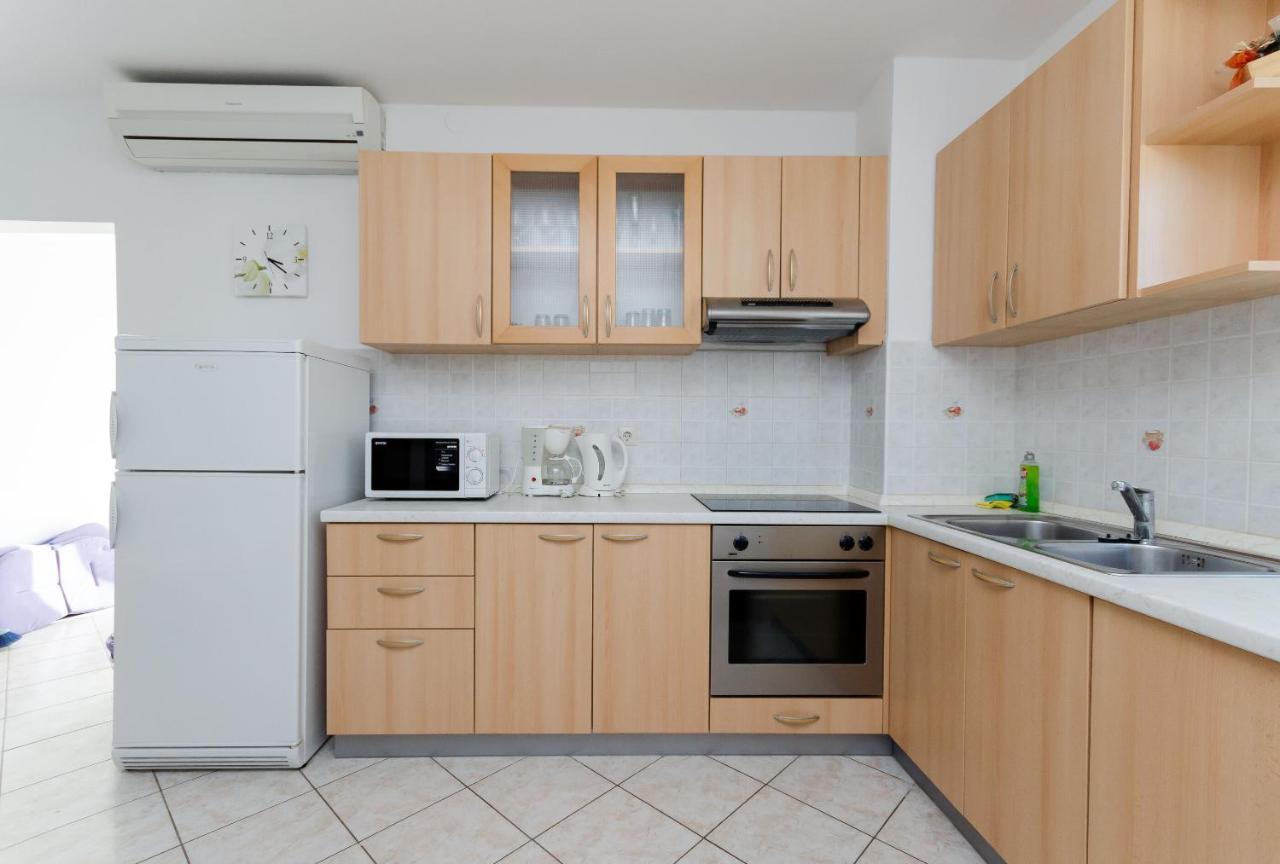 Apartments Marija P Лопар Екстериор снимка